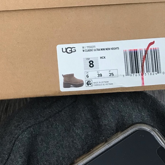 UGG CLASSIC ULTRA MINI NEW HEIGHT BOOT - Picture 7 of 7
